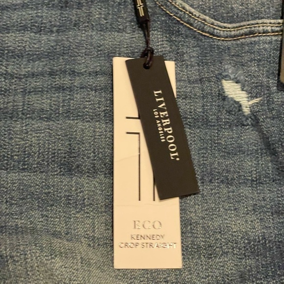 Liverpool Kennedy Crop straight leg NWT distressed soft denim jeans stitch fix - Picture 14 of 16